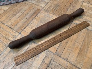 Early 19th Century Sm Walnut Wood Rolling Pin 1 Piece W Carved Out Handles Prim