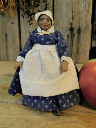Vintage Miniature Black Maid Doll Handmade Folk Art 5 1/4 "