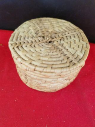 Vintage Wicker Basket With Lid And Wire Handle 4.  5 " D 2.  5 " H