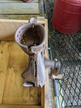 antique corn sheller R & H cast iron ROOT HEATH hand crank VINTAGE OLD FARM TOOL 3