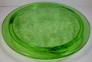 Vintage Green Depression Glass Cake Plate Stand Hostess Party Floral Sunflower 2