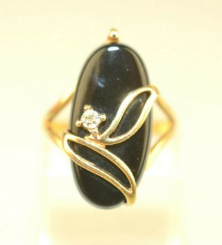 Vintage 10k Yellow Gold Long Oval Onyx Ring Tiny Diamond Accent Leaf Size 5.  5