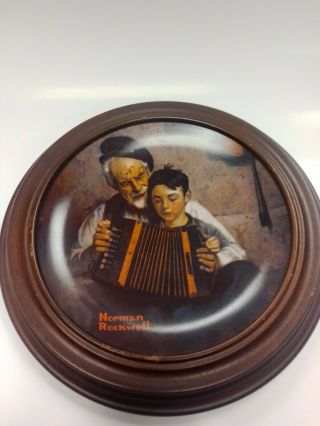 Norman Rockwell Plate " The Music Maker " 1981 Limited Edition Authentic
