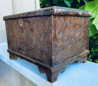 19th C.  Primitive Miniature Blanket Chest In Old,  Alligatored Painted Surface
