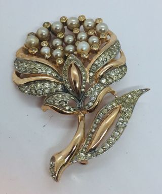 Coro Vintage Gold Plated Rhinestone Faux Pearl Flower Large Pin