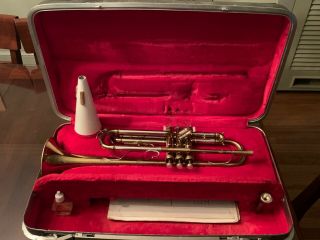 Vintage Reynolds Medalist Trumpet,  Case,  Mute,  Bach Mouthpiece 351,  7c Cup