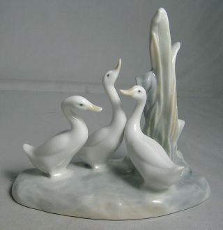 Nao By Lladro Spain Porcelain Group Of Geese Figurine Glazed 4 1/2 " Exc.