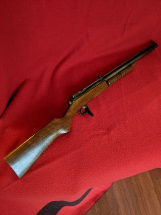 Benjamin Franklin Pellet Rifle Model 317.  177 Vintage 1960s