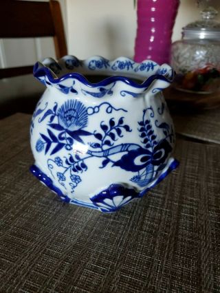 China Blue Fine Porcelain By Seymour Mann Blue & White Floral Bowl 5 1/2 Tall