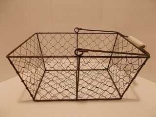 Primitive Country Farmhouse Rusty Wire Basket With Handle Egg Holder Bin