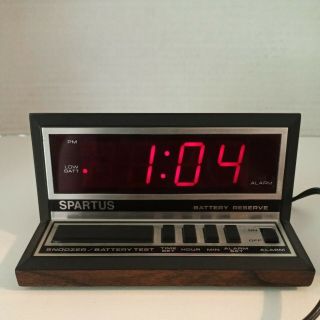 Vintage Spartus Digital Alarm Clock Model 1140 Wood Grain Red Display -