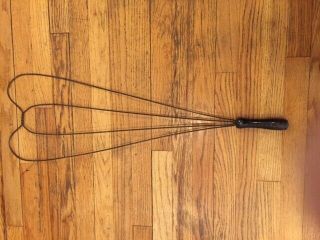 Antique Rug Beater Metal Thick Wire Wooden Handle