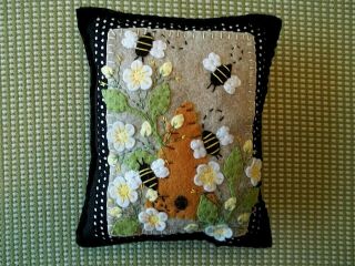 Primitive Shelf Tuck/ Bowl Filler/ornie Bee " S/bee Hive In Garden Pillow F/s