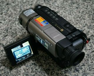 VTG Sony CCD - TRV43 Handycam Video Hi8 8mm Camcorder NTSC 18x for Video Transfer 3