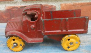 Antique Cast Iron Dump Truck Toy 5 1/4  Long