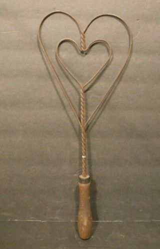 Small Vtg.  Primitive Wire Rug Beater 15.  50 " Household Wall Hanging Antique Décor