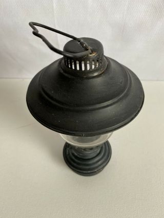 VERY SMALL PRIMITIVE 19TH C TIN LANTERN OIL LAMP SCREW GLASS CHIMNEY 2