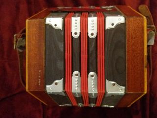 Concertina Vtg made in Italy music instrument unbranded 2
