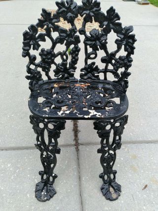 Vintage Cast Iron Wreath Grape Vine Chair Garden Yard Victorian