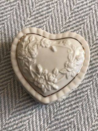 Lenox Trinket Box Heart Shaped With Roses 24k Gold Trim Ivory Fine