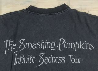 VTG SMASHING PUMPKINS 1996 Infinite Sadness Tour WORLD IS A VAMPIRE T - Shirt L 3