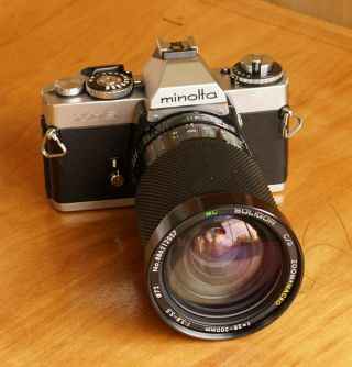Vintage Minolta Xd - 5 Slr 35mm Film Camera.