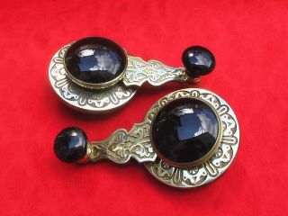 Very Smart Matching Victorian Brass & Ceramic Servants Bells Pulls Lever