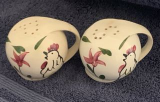 Vintage Chicken Salt And Pepper Shakers Chickens With Wooden Cork