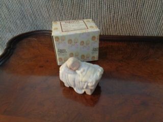 Vintage Precious Moments Baby Jesus In Manger Figurine E - 5619,  1979