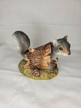 Vintage Homco Home Interior Masterpiece Porcelain Squirrel Figurine Signed 1986