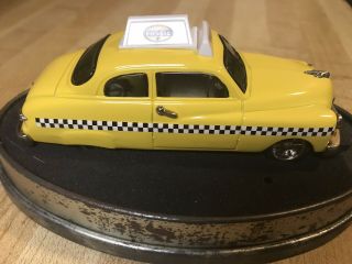 Fossil Desk Clock Limited Edition Taxi Cab 2