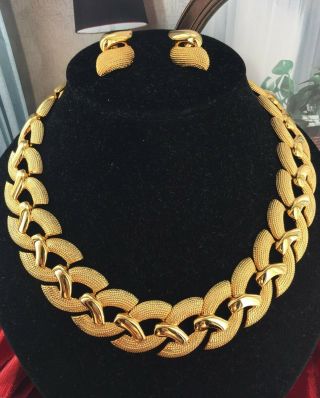 Reserved Vintage Trifari Necklace Earrings Set Goldtone Rare