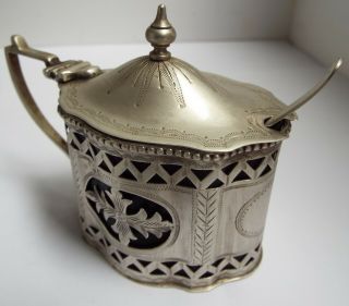 Decorative English Antique 1913 Sterling Silver Mustard Pot & Spoon