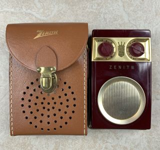 Vintage Zenith Royal 500 Tubeless All Transistor Radio With Case