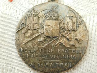 Lovely Vintage Ww1 World War One Italian ? Altipiani 1918 Peace Medal