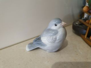 ⚜ Vintage Otagiri Japan Pale Gray White Porcelain Sparrow Finch Bird Figurine ⚜