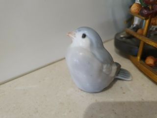 ⚜ Vintage OTAGIRI Japan Pale Gray White Porcelain Sparrow Finch Bird Figurine ⚜ 3
