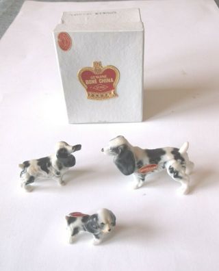 3 Vintage Miniature Beagles Bone China Dogs Artmark Box