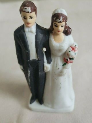 Vintage Bride And Groom Ceramic Wedding Cake Topper 3.  5 X 1.  5 Inches