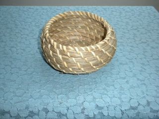 Small South Carolina Sweetgrass Coil Basket
