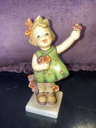 Vintage Goebel Hummel “spring Cheer " 72 Girl With Flowers Figurine 5”