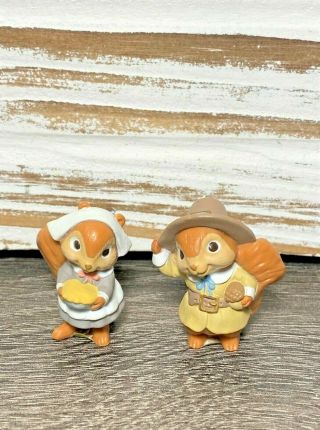 2 Vintage Hallmark Merry Miniature Figurines: Thanksgiving Mrs.  And Mr.  Squirrel