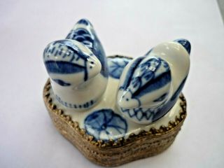 Porcelain Blue And White Birds On Metal Trinket Box Willow Asian Love Birds