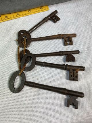 5 X Large Vintage Antique Cast Iron Old Keys 4 Inches Gates Door Barn Garden