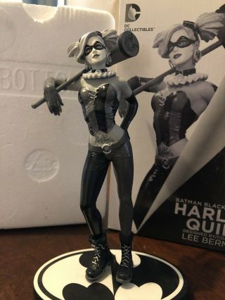 Batman Harley Quinn Black And White Statue Lee Bermejo