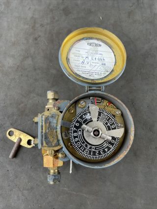 Vintage " Newbridge " Oil Gascock.  Horstmann Gear Co.  With Key