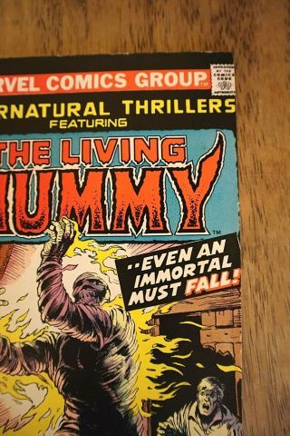 SUPERNATURAL THRILLERS 11 THE LIVING MUMMY VERY HIGH GRADE/MN PAGES OW TO WHITE 3