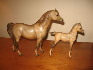 Breyer Traditional Horse Proud Arabian Mare And Foal