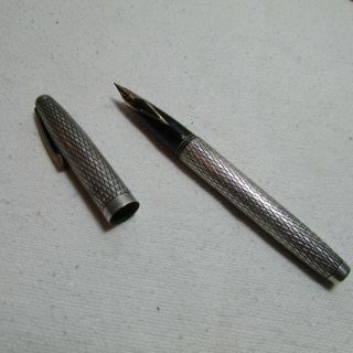 Vintage Sheaffer Sterling Silver Diamond Pattern Fountain Pen,  14k Nib,  No.  585