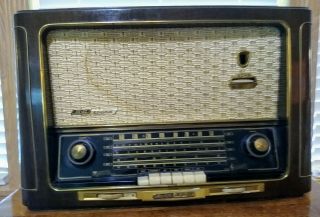 Vintage Grundig Majestic Model 30455 Wk/3d Am/fm/sw Tube Tabletop Hi - Fi Radio